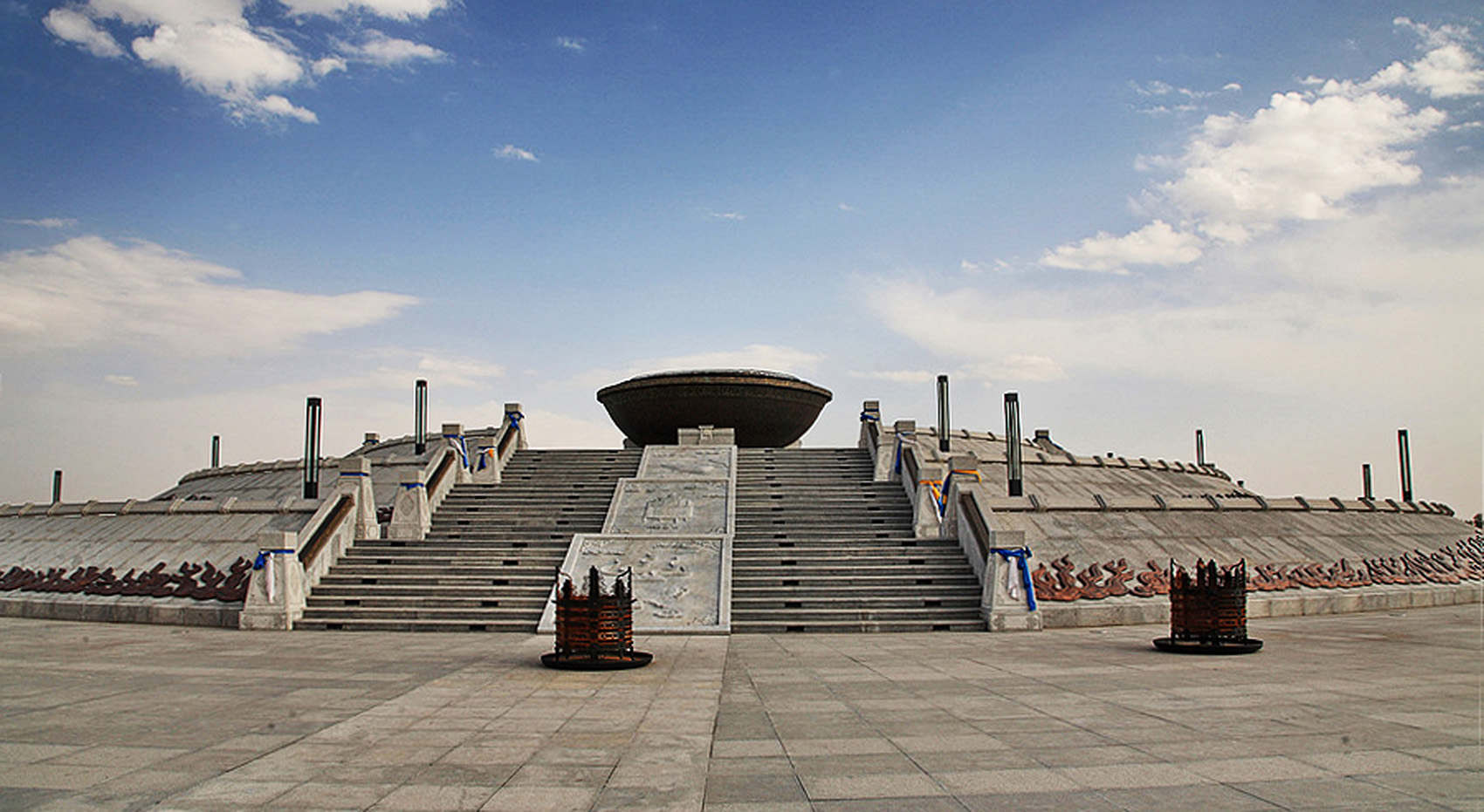012-holy-fire-park-of-aolezhaoqi-town-inner-mongolia-by-beijing-urban-landscape-research-institute.jpg